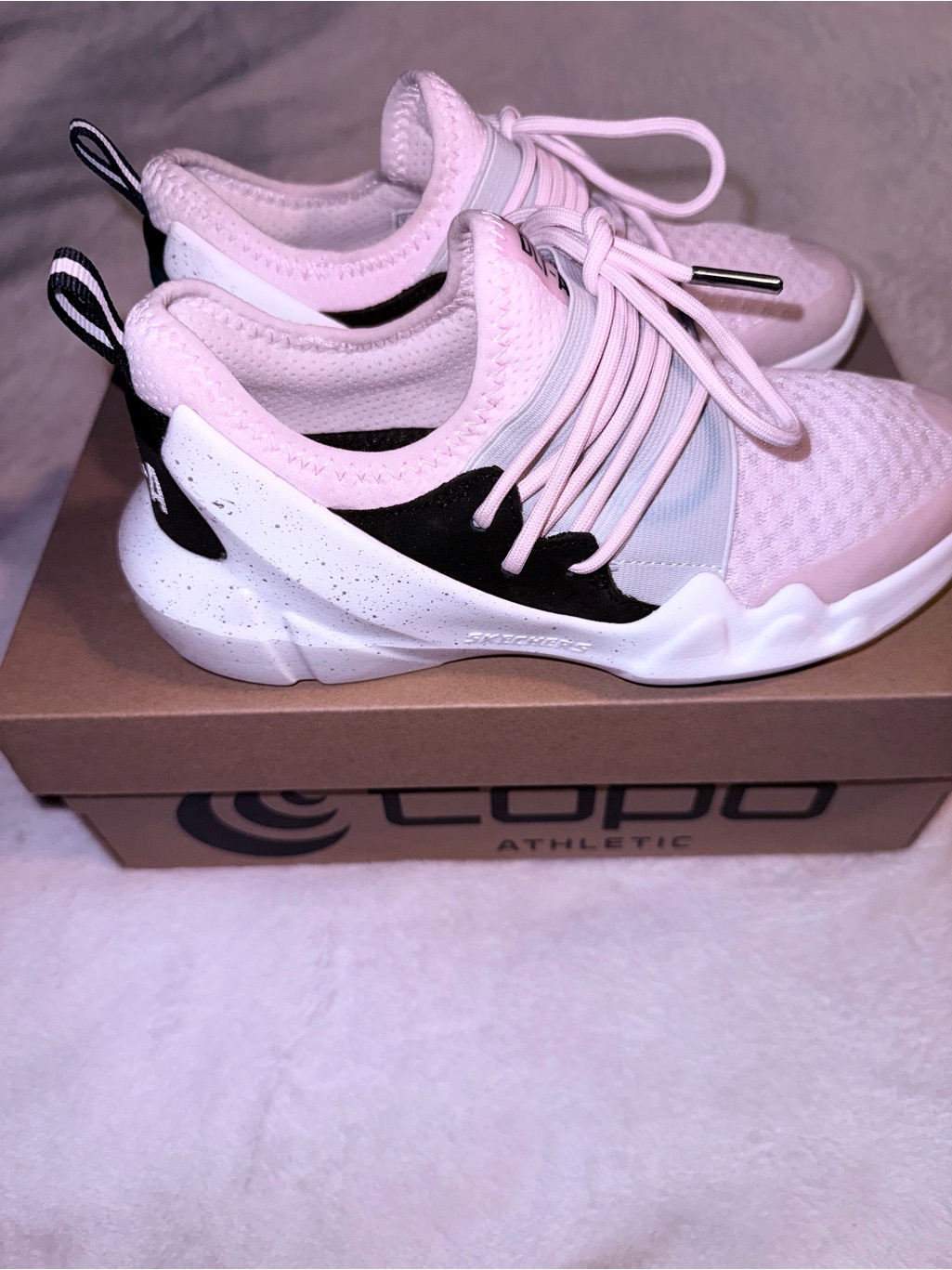 Sketchers~Dlt-A Air Cooled Memory Foam Athletic Sneakers